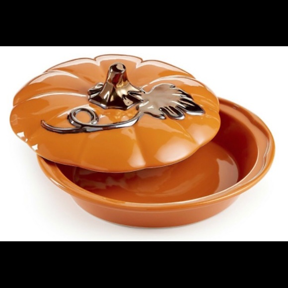 Ceramic Pumpkin Pie Keeper - Picture 2 of 4